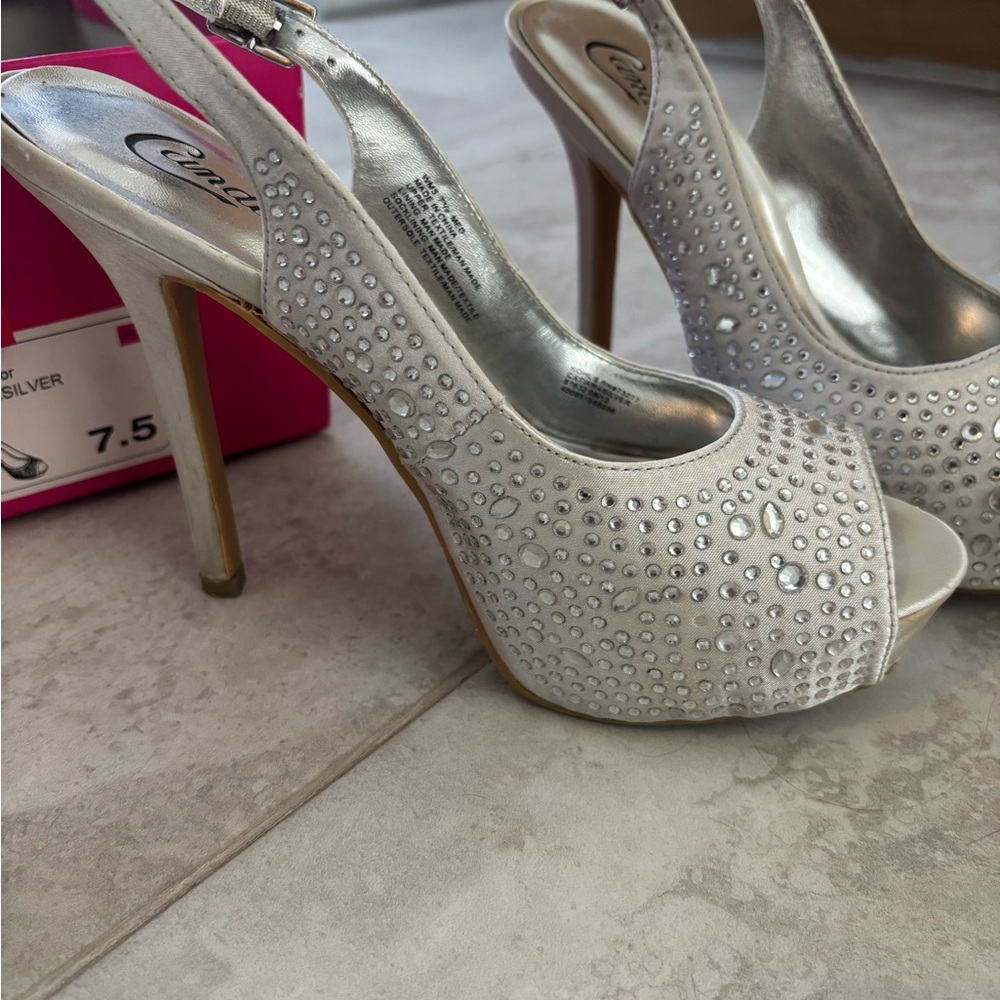 Elegant Silver Peep-Toe Heels